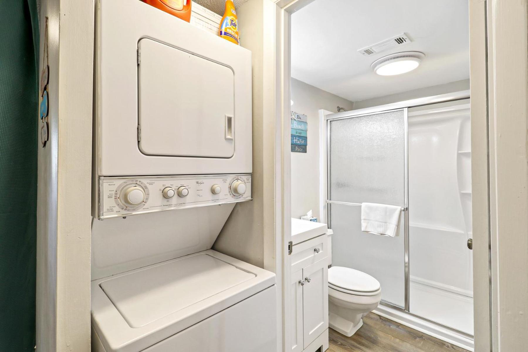 The Breakers #220 Beach Condo, Beautiful Ocean View At Coligny Beach, 4 N Forest Beach Drive Hilton Head, Walk To All Shops Restaurants, Renovated Jan 2024, Vacation Rental Hhi Llc 希爾頓黑德島 外观 照片
