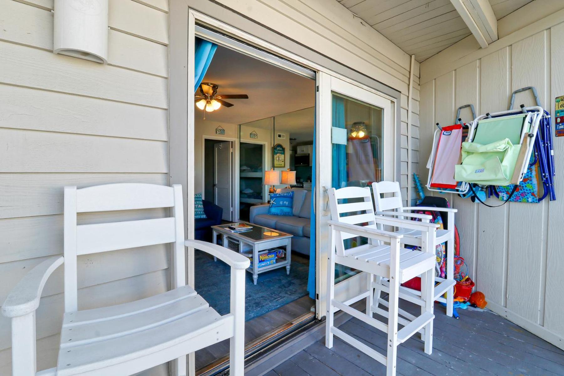 The Breakers #220 Beach Condo, Beautiful Ocean View At Coligny Beach, 4 N Forest Beach Drive Hilton Head, Walk To All Shops Restaurants, Renovated Jan 2024, Vacation Rental Hhi Llc 希爾頓黑德島 外观 照片